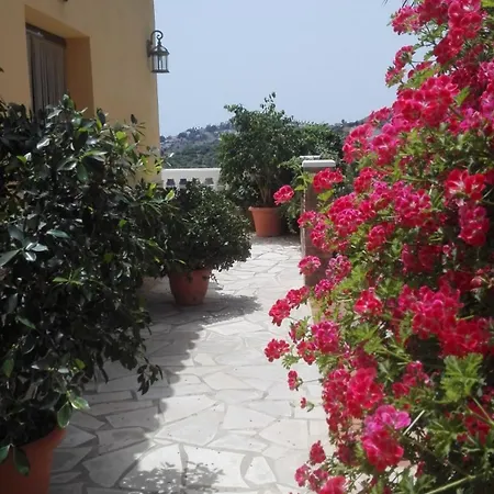 Casa Castillejos Holiday home